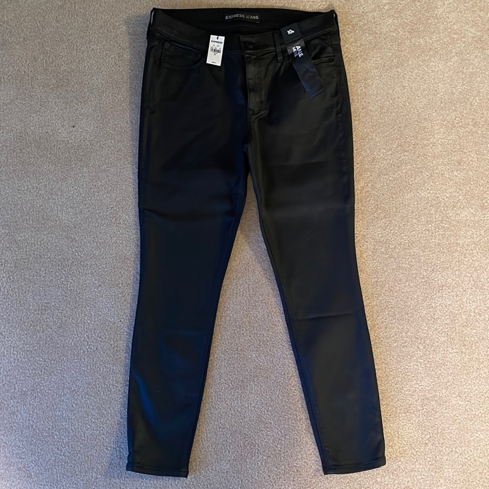 NWT Express Black Coated Mid-Rise Ankle Jean